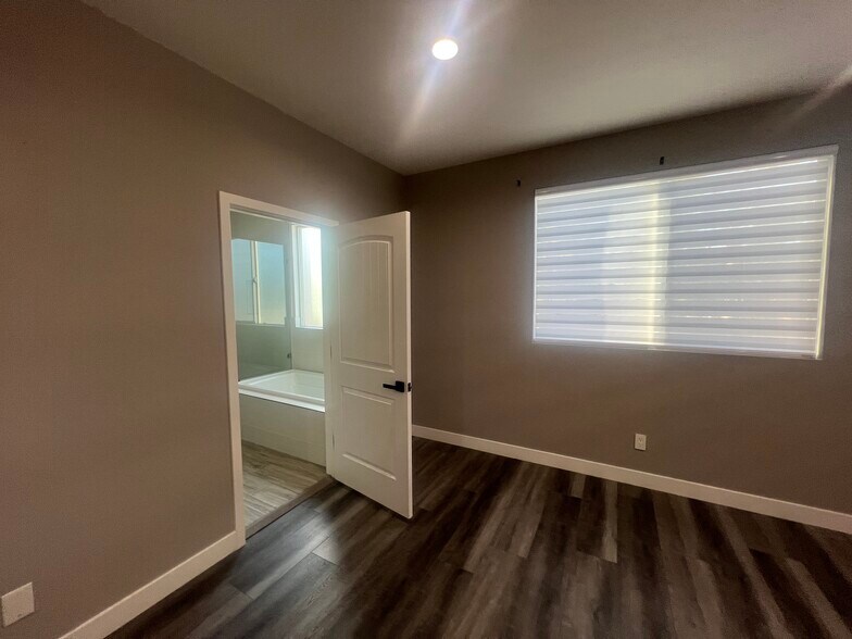 Building Photo - 17639 W Vuong Pl