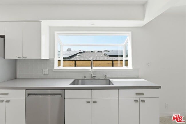 Building Photo - 18149 Wakecrest Dr