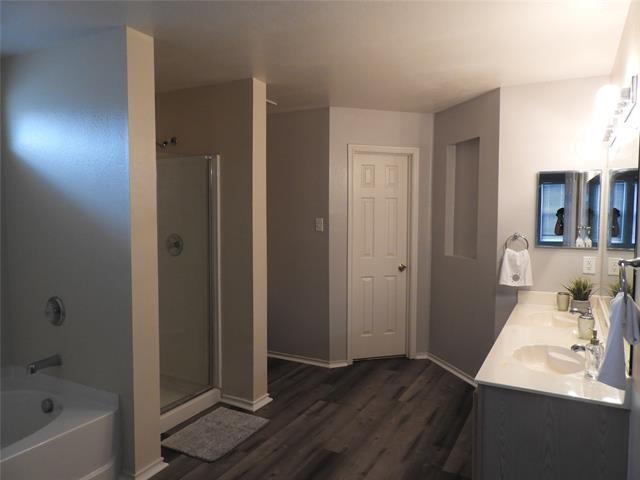 Building Photo - 12914 Vassar Dr