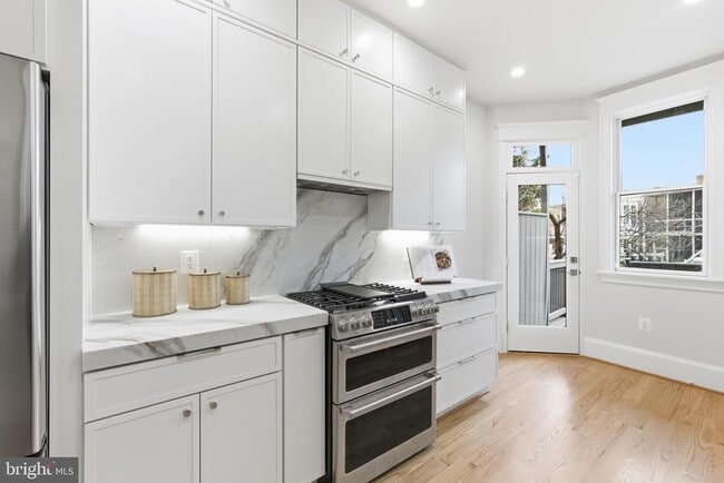 Building Photo - 1319 East Capitol St SE