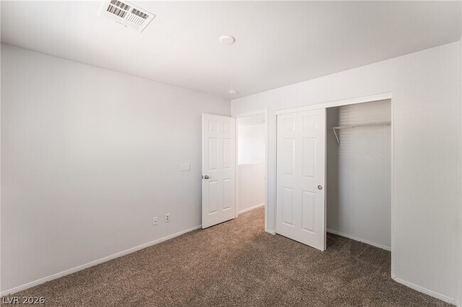Building Photo - 5094 1st Sun St