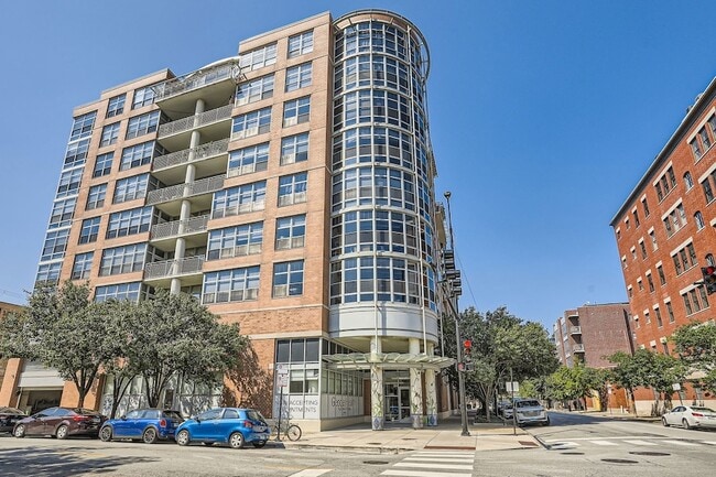 Primary Photo - 1200 W Monroe St