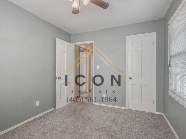 Building Photo - 2021 Brighton Ave
