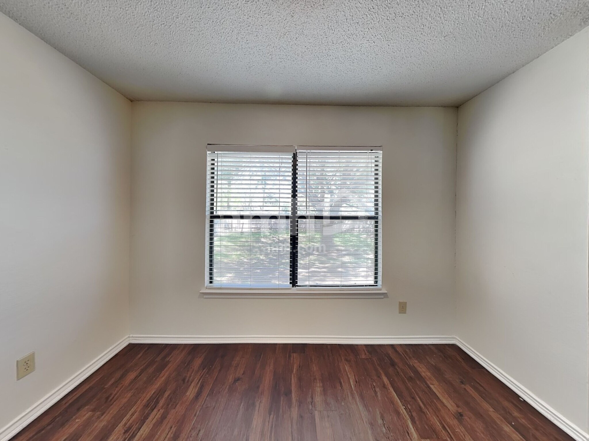 Building Photo - 8334 Tavern Pt