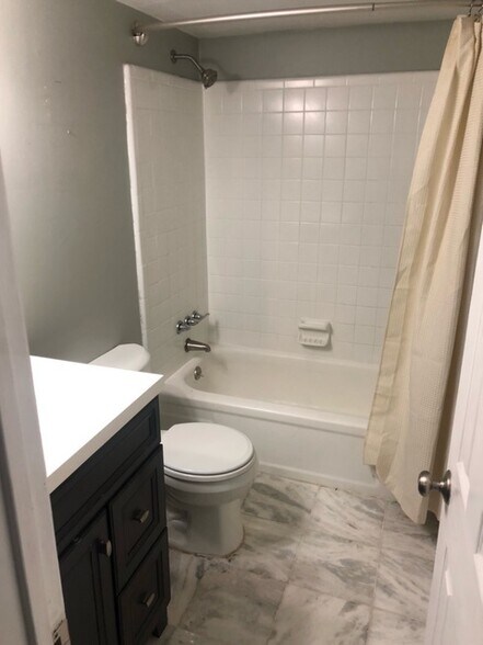 Building Photo - 3625 Saint Charles Ave