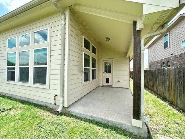 Building Photo - 8250 Arezzo Dr