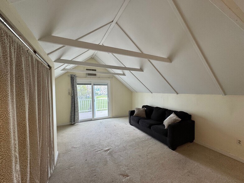 Building Photo - 57 Clarendon Ave