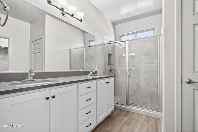 Building Photo - 6736 Vaquero Cir