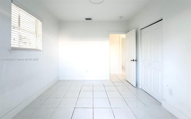 Building Photo - 7221 SW 34th Street Rd