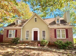 Building Photo - 201 Chadford Rd