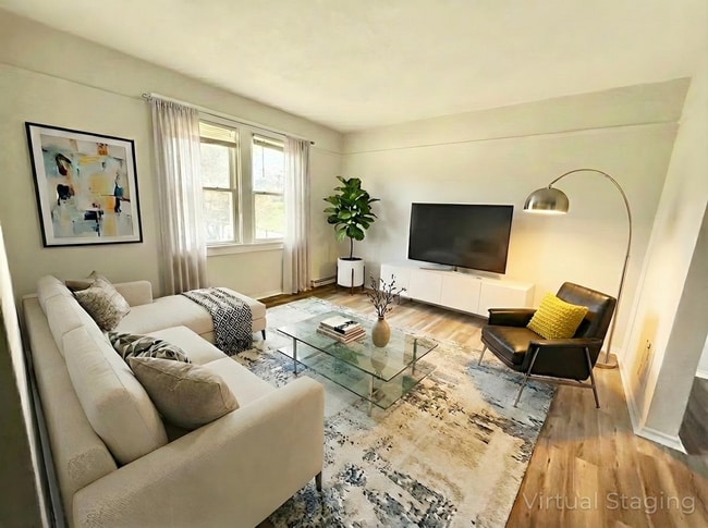 Building Photo - 3 Bed/1 Bath Single Family Home in Clairton