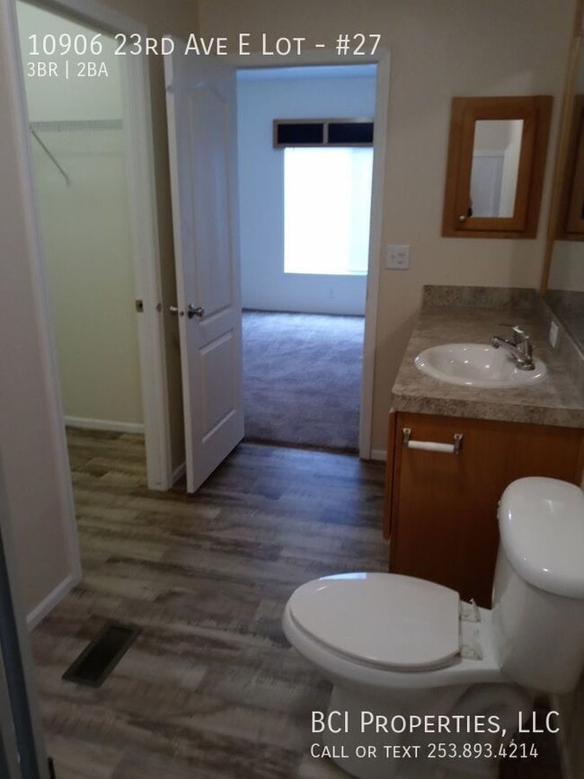 Building Photo - 10906 23rd Ave E