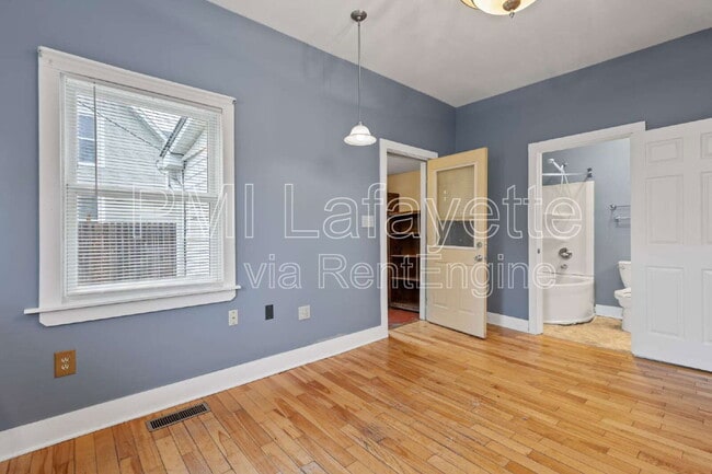 Building Photo - 403 S East St