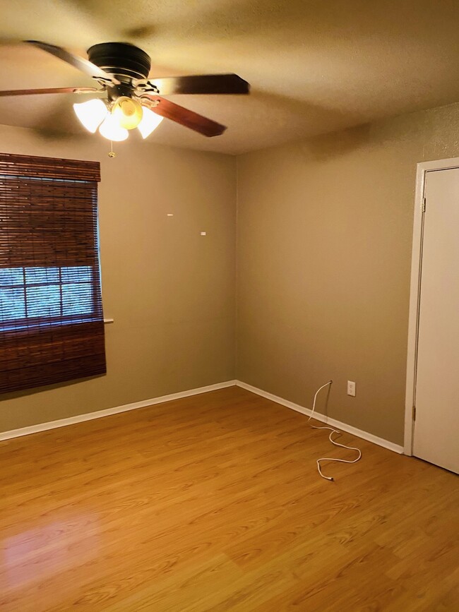 Building Photo - 3121 Johnston St