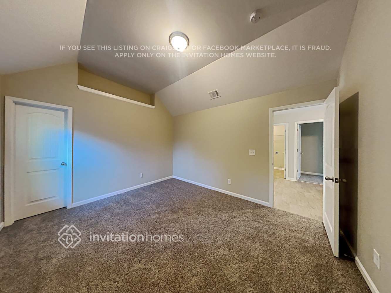 Building Photo - 440 Cleburne Pl