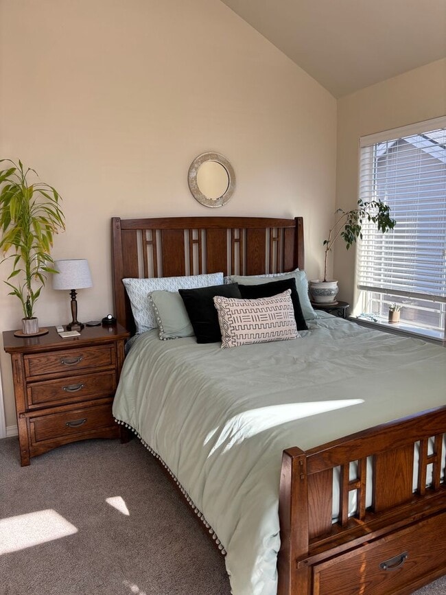 Building Photo - $1,000 off 1st Month's Rent!!! Gorgeous River Canyon Community Home!