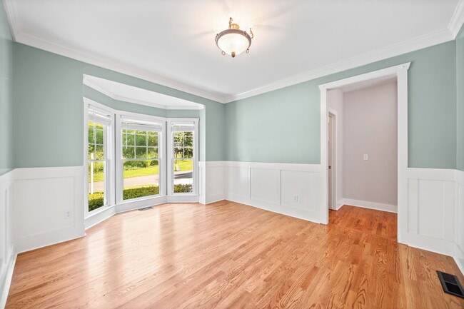 Building Photo - 521 Wooded Mountain Trail