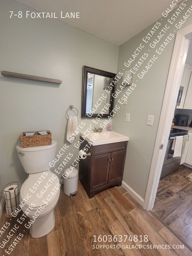 Building Photo - 7-8 Foxtail Lane-
