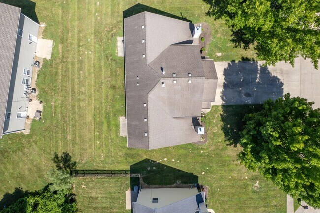 Building Photo - 4401-4403-4403 Cheryl Ct