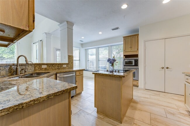 Building Photo - 1215 Whisper Trace Ct