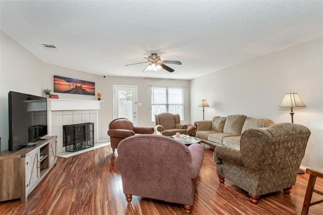 Building Photo - 9913 Thomas Jefferson Dr