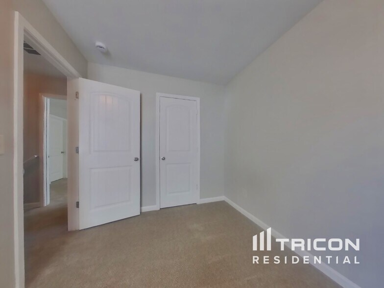 Building Photo - 47 Wyndham Ct