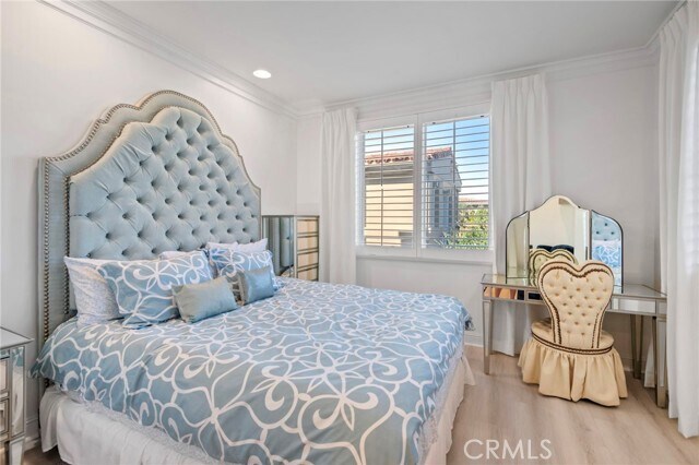 Building Photo - 7 Vista Luci