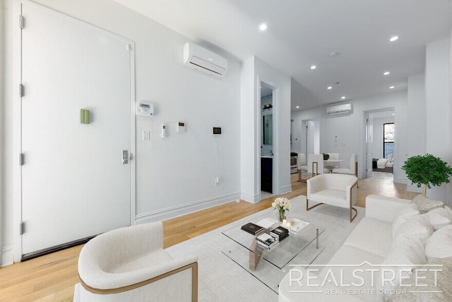 Building Photo - NO FEE! NEW 3 BED floor-thru in Bed Stuy B...