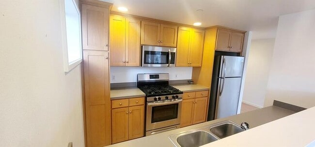 Building Photo - 2012 Minor Ave E