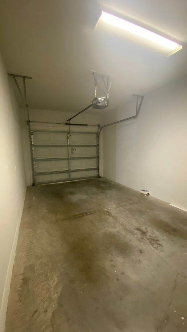 Building Photo - Prime Sarasota Seasonal Rental — Lakeside Mediterranean Gem