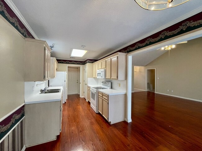 Building Photo - 5275 Timberline Ln