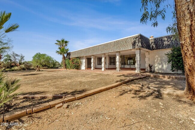 Building Photo - 12323 E Appaloosa Pl