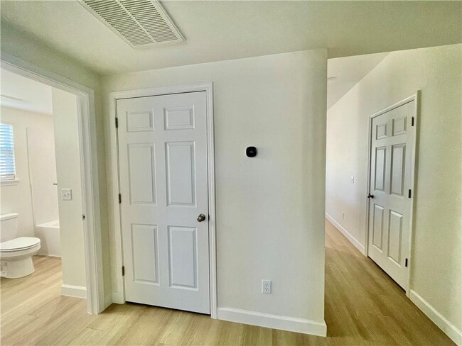 Building Photo - 506 Park St