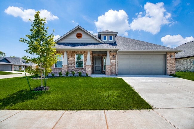 Primary Photo - 2802 Clover Dr