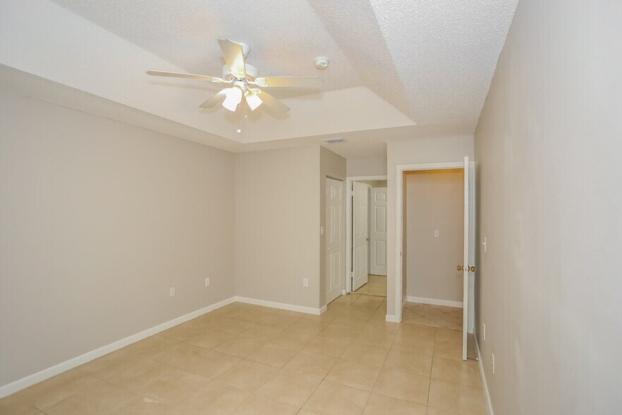 Building Photo - 14982 SW 143rd Terrace