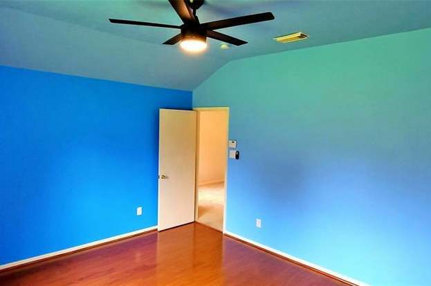Building Photo - 5207 Riverwood Dr