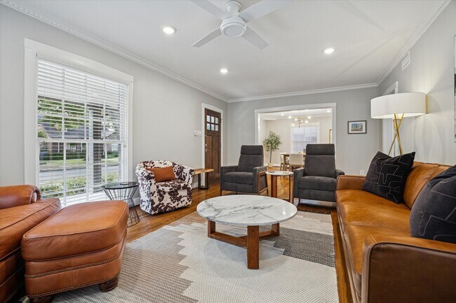 Building Photo - 2420 Nottingham St