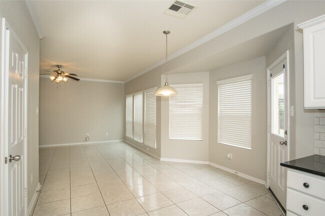 Building Photo - 2535 Elm Crossing Trail