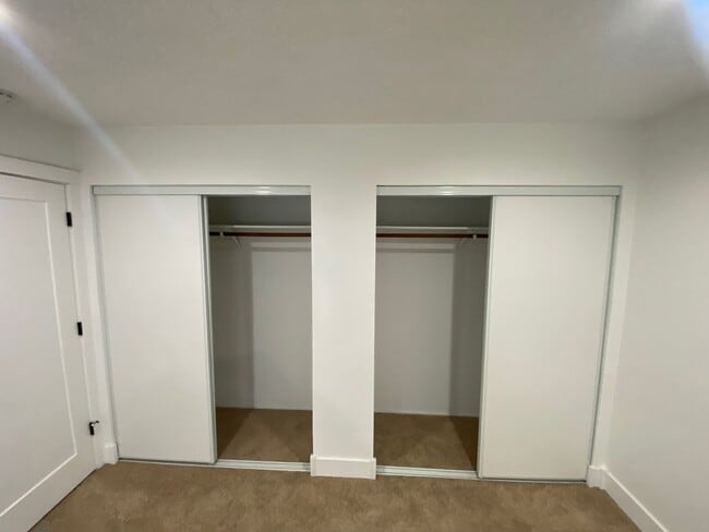 Building Photo - Recently Updated Corner Lot Home- Move in ...