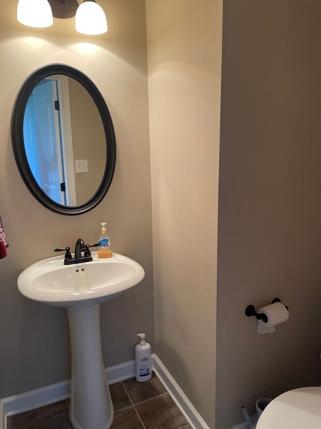 Building Photo - 1046 Christian James Ct