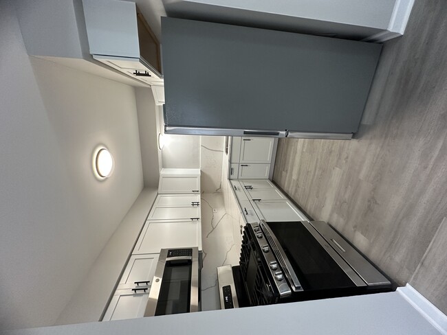 Building Photo - 7444 Washington St