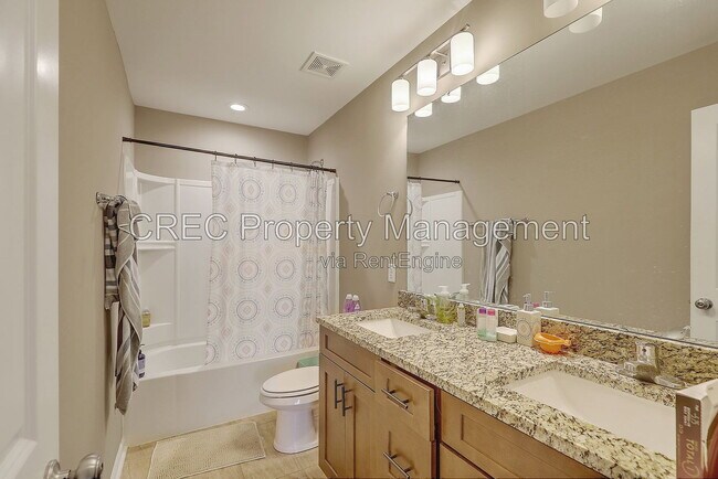 Building Photo - 1157 Leary St