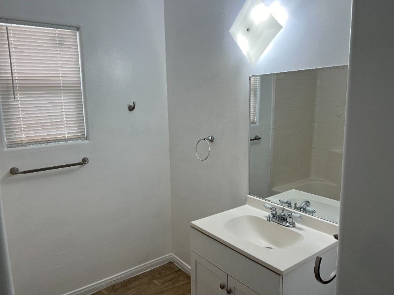 Building Photo - 821 Karma Ct