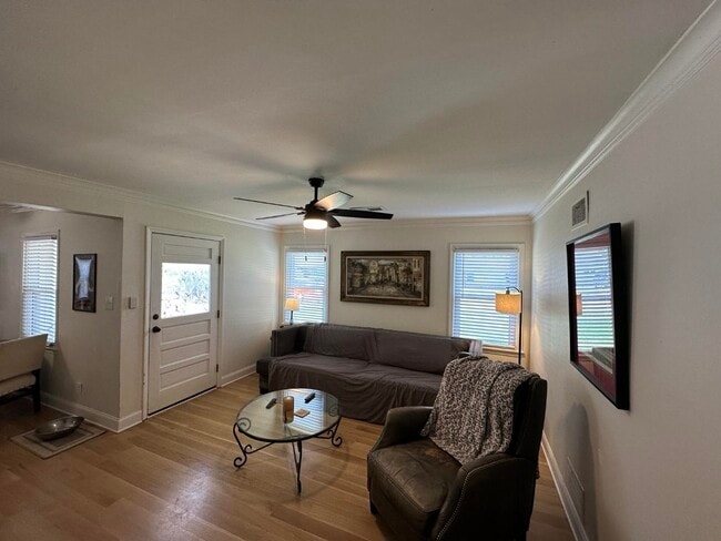 Building Photo - 1221 W Perkins Rd