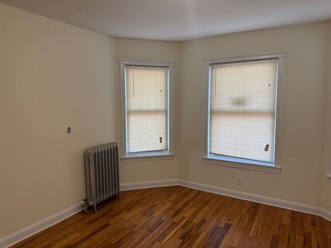 Building Photo - 165 N Oraton Pkwy