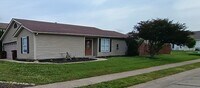 Building Photo - Freshly Renovated Home With Man Cave In Trenton OH