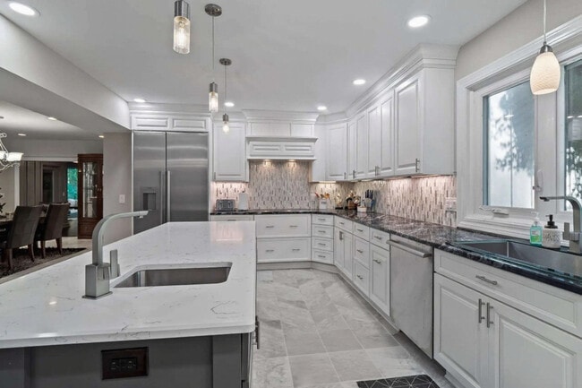 Building Photo - 117 Partridge Ln