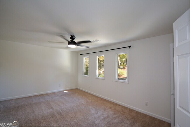 Building Photo - 2704 Margaret Mitchell Dr NW