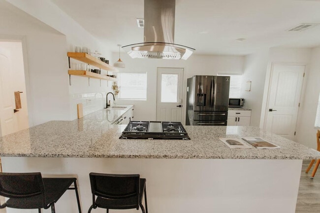 Building Photo - 3729-3727 N 24th St