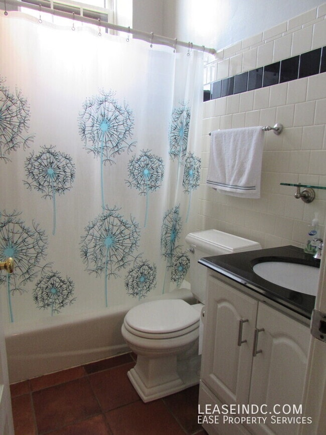 Building Photo - 1501 R St NW